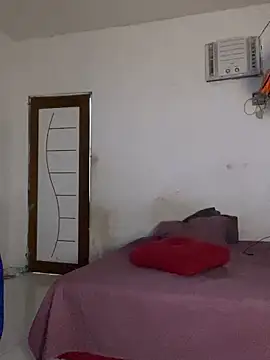 Carolinen online show from November 15, 3:27 pm