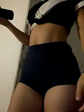 Snapshot of Carolinen chatting on October 6, 9:26 pm Carolinen online show from October 6, 9:26 pm