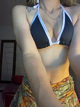 Snapshot of Carolinen chatting on September 26, 9:54 pm Carolinen online show from September 26, 9:54 pm