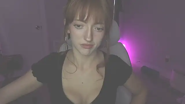 foxxyyyred online show from May 11, 8:49 am
