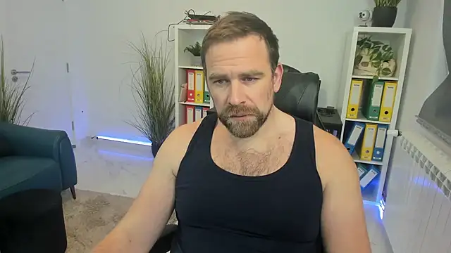 John-E-Dough online show from December 2, 8:49 am