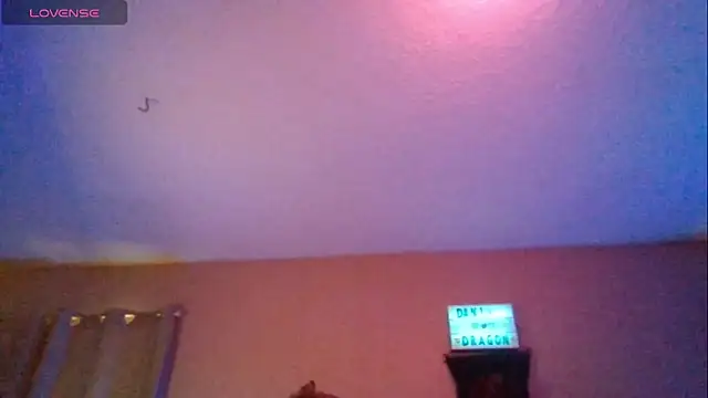 Snapshot of Dani_Dragon69 chatting on December 11, 9:45 pm Dani Dragon69 online show from December 11, 9:45 pm