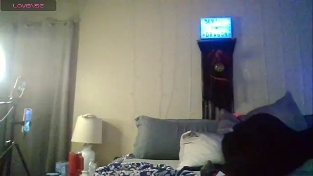 Snapshot of Dani_Dragon69 chatting on December 12, 12:48 am Dani Dragon69 online show from December 12, 12:48 am