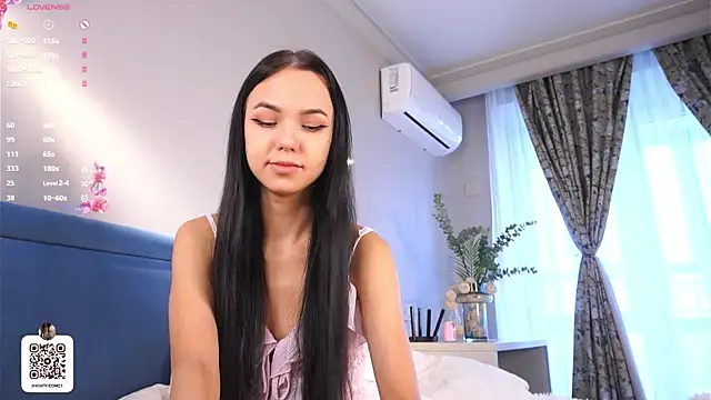 SynneFrary online show from October 14, 6:03 am