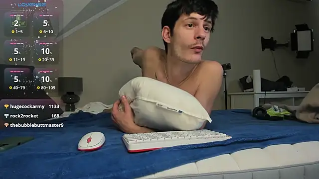 Snapshot of Piero_NightDay chatting on December 19, 12:23 pm Piero NightDay online show from December 19, 12:23 pm