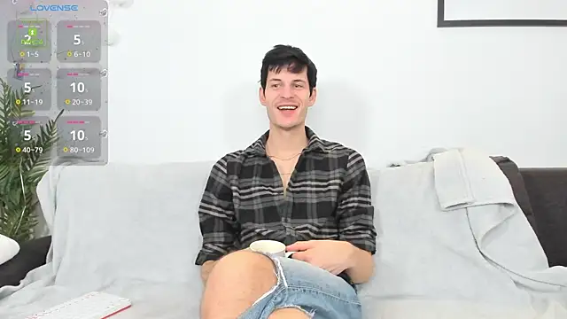 Snapshot of Piero_NightDay chatting on December 10, 12:27 pm Piero NightDay online show from December 10, 12:27 pm