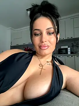 Snapshot of melissablack chatting on September 30, 7:36 am melissablack online show from September 30, 7:36 am