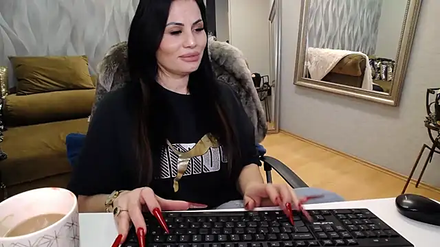 Sara Poison online show from March 29, 2:35 am