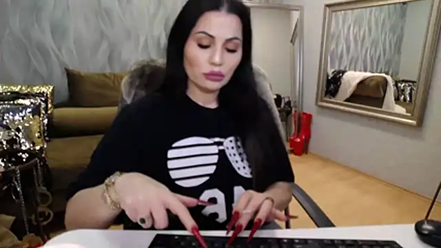 Sara Poison online show from April 4, 3:02 am