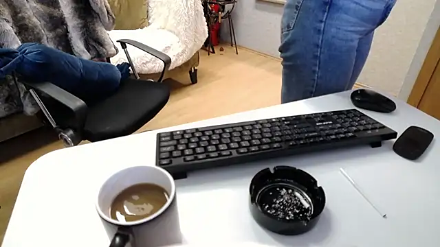 Sara Poison online show from November 7, 3:11 am