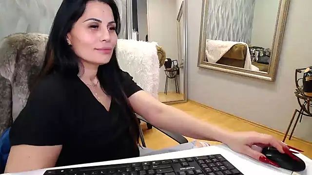 Sara Poison online show from March 30, 2:40 pm