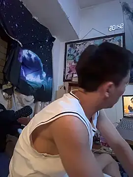 ex199212 online show from June 4, 12:43 pm