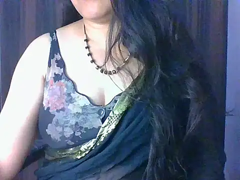 santurmom online show from April 28, 5:50 pm