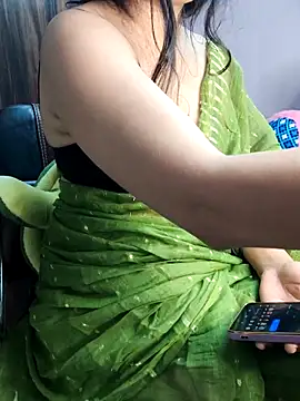 Snapshot of santurmom chatting on December 2, 5:47 pm santurmom online show from December 2, 5:47 pm