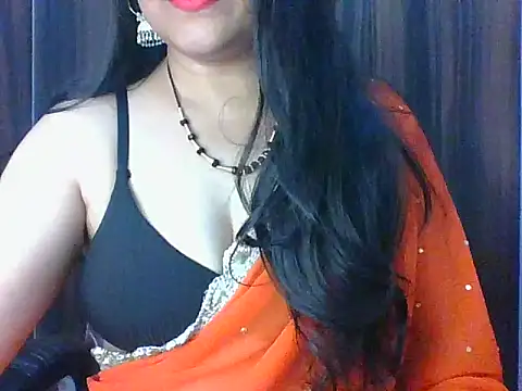 Snapshot of santurmom chatting on February 19, 5:43 pm santurmom online show from February 19, 5:43 pm