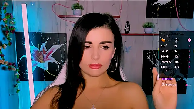 KayWuds online show from February 7, 8:00 am