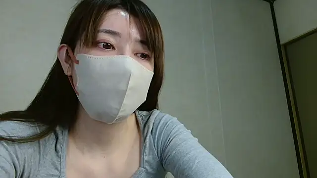 -Mami-xo online show from January 1, 2:42 pm