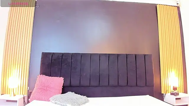 Snapshot of sweetsofia18 chatting on March 18, 10:28 am sweetsofia18 online show from March 18, 10:28 am