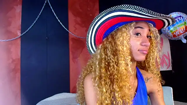 Snapshot of Charlotte_Love10 chatting on October 11, 11:55 am Charlotte Love10 online show from October 11, 11:55 am