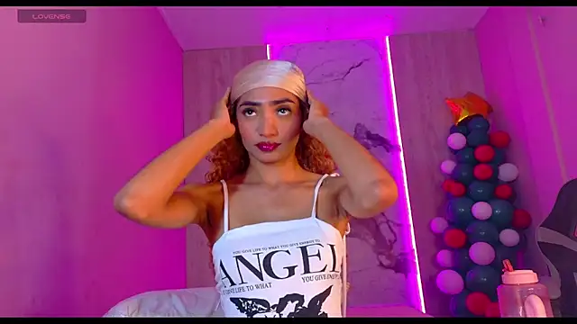 Charlotte Love10 online show from December 14, 5:24 am