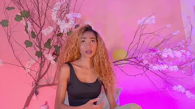 Charlotte Love10 online show from March 4, 12:02 pm