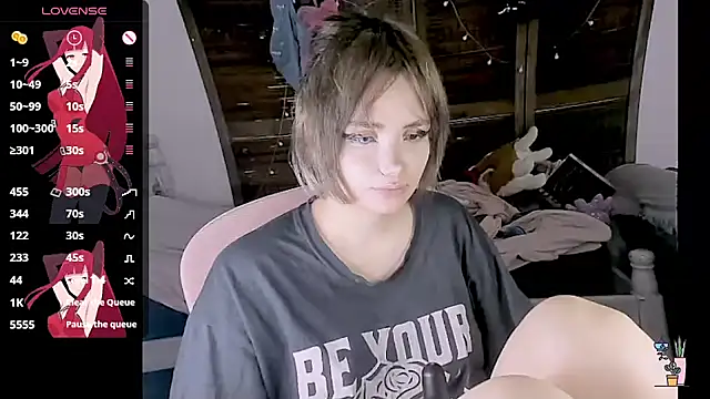 madokapruriens online show from November 18, 4:05 am