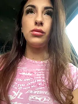 Snapshot of SashaBelle_ chatting on November 27, 6:36 am SashaBelle online show from November 27, 6:36 am