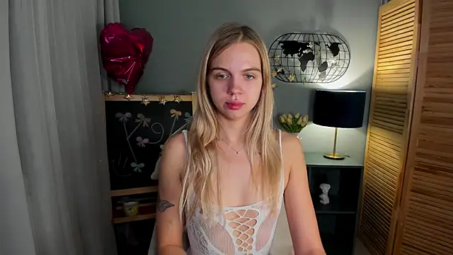 Aria69Stars online show from November 4, 10:30 am