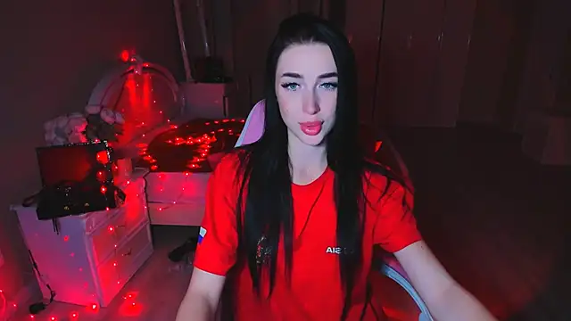 lovely desire online show from October 23, 4:05 pm