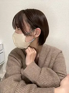 Snapshot of -x_MIU_x chatting on March 18, 10:17 am -x MIU x online show from March 18, 10:17 am