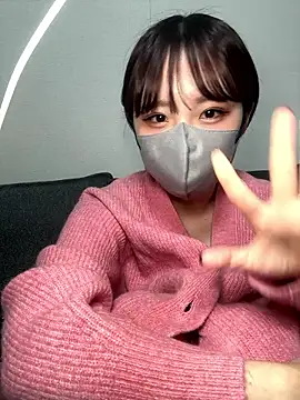 Snapshot of -x_MIU_x chatting on January 13, 10:08 am -x MIU x online show from January 13, 10:08 am