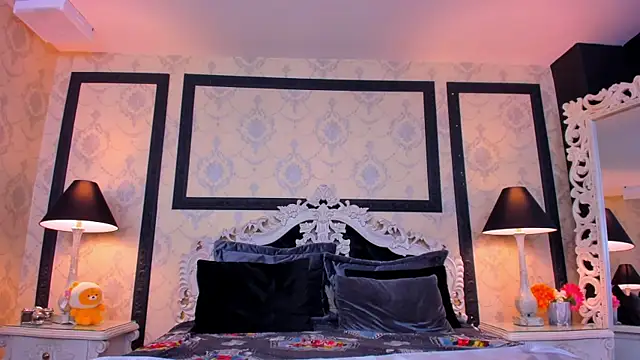 ImSophiie online show from February 10, 9:15 pm