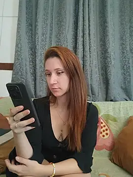 Snapshot of Khalee_si chatting on May 20, 8:06 pm Khalee si online show from May 20, 8:06 pm