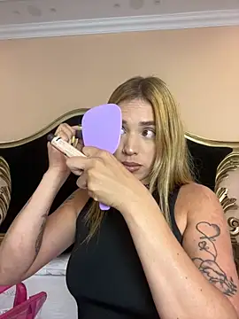 Snapshot of ambarsorachi chatting on December 1, 7:59 pm ambarsorachi online show from December 1, 7:59 pm