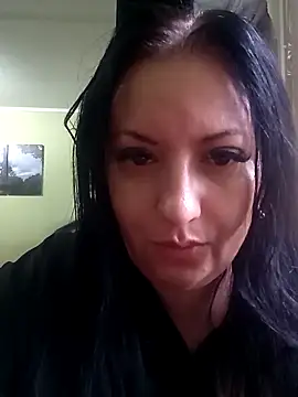 Snapshot of Veronica-Celie chatting on October 13, 6:04 am Veronica-Celie online show from October 13, 6:04 am
