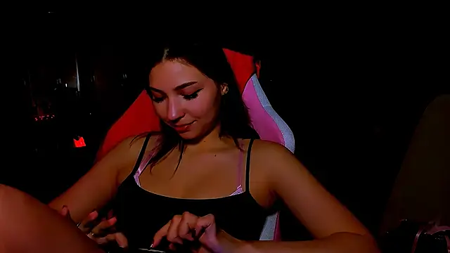 Beg me now online show from February 11, 10:18 pm