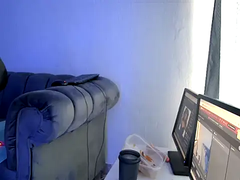 Pearl 00 online show from March 14, 12:22 pm