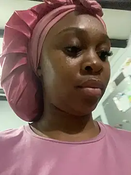 Pearl 00 online show from February 13, 8:53 pm