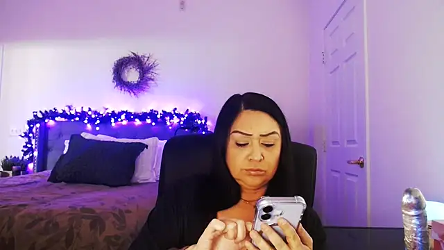 AlyssiaAmoreXO online show from February 25, 7:14 pm