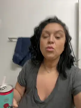 AlyssiaAmoreXO online show from December 4, 2:38 pm