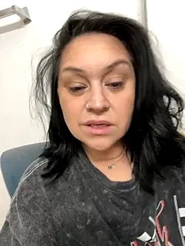 AlyssiaAmoreXO online show from December 3, 1:21 pm