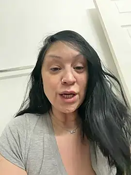 AlyssiaAmoreXO online show from June 24, 5:33 pm