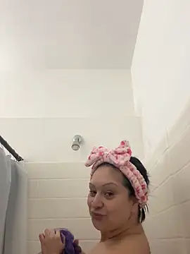 AlyssiaAmoreXO online show from February 5, 2:46 pm