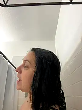 AlyssiaAmoreXO online show from November 28, 6:30 pm