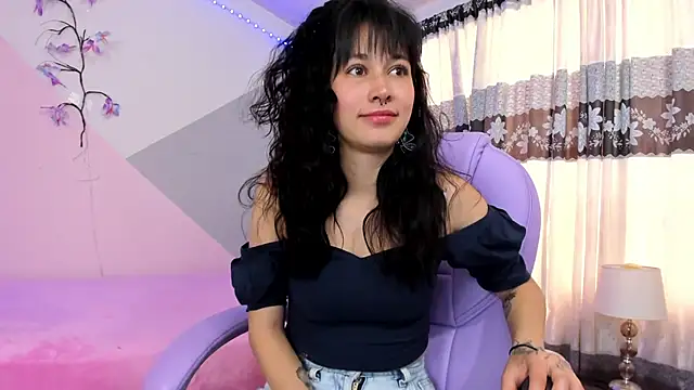 Camcrush   online show from October 28, 3:33 pm