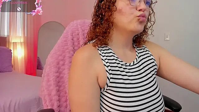 Missbrave1 online show from October 22, 9:03 pm