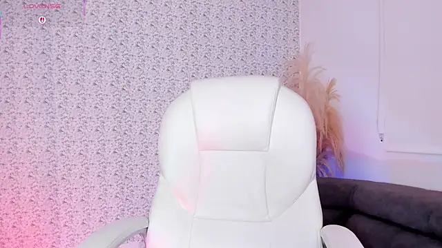 Snapshot of Sarajonnes chatting on November 21, 4:28 pm Sarajonnes online show from November 21, 4:28 pm