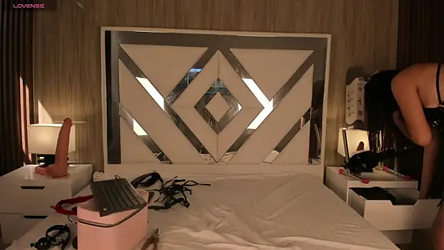 Snapshot of ValentinaThomas chatting on September 25, 7:20 pm ValentinaThomas online show from September 25, 7:20 pm