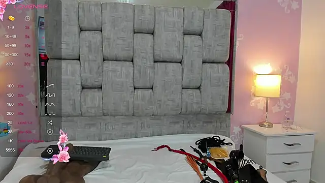 Snapshot of ValentinaThomas chatting on March 19, 8:00 pm ValentinaThomas online show from March 19, 8:00 pm