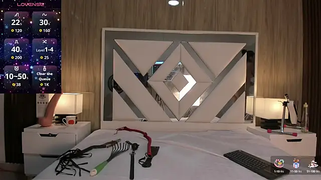 Snapshot of ValentinaThomas chatting on October 21, 7:24 pm ValentinaThomas online show from October 21, 7:24 pm